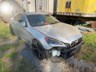 2011 Hyundai Genesis Coupe Grand Touring w/Blk Lth - Exterior Front Right Corner Image
