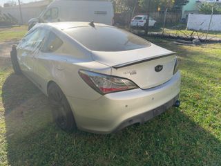 2011 Hyundai Genesis Coupe Grand Touring w/Blk Lth - Exterior Rear Left Corner Image