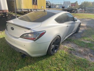 2011 Hyundai Genesis Coupe Grand Touring w/Blk Lth - Exterior Rear Right Corner Image