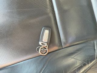 2011 Hyundai Genesis Coupe Grand Touring w/Blk Lth - Interior Steering Wheel With Keys Image