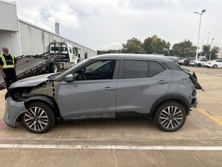 2022 Nissan Kicks SV - Exterior Side Driver Image