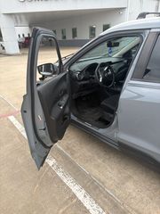 2022 Nissan Kicks SV - Driver's Front Door Image