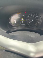 2022 Nissan Kicks SV - Interior Instrument Cluster / Odometer Image