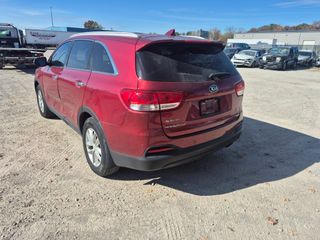 2017 Kia Sorento LX - Exterior Rear Left Corner Image