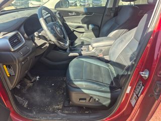 2017 Kia Sorento LX - Interior Front Seat Image