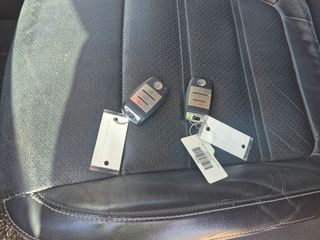 2017 Kia Sorento LX - Interior Steering Wheel With Keys Image