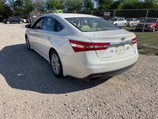 2014 Toyota Avalon XLE - Exterior Rear Left Corner Image