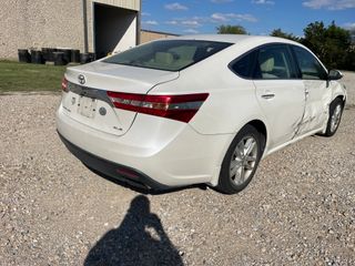 2014 Toyota Avalon XLE - Exterior Rear Right Corner Image