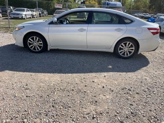 2014 Toyota Avalon XLE - Exterior Side Driver Image