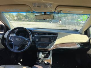 2014 Toyota Avalon XLE - Interior Full Dashboard Image