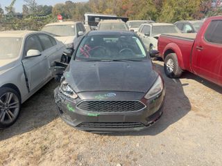 2016 Ford Focus SE - Exterior Front Center Image