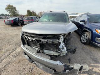 2025 Chevrolet Traverse AWD LT - Exterior Front Center Image
