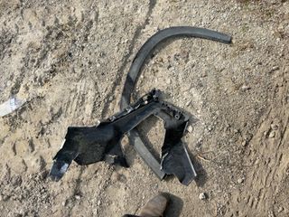 Vehicle Parts Image #1
