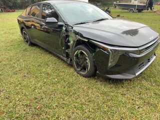 2026 Kia K4 EX - Exterior Front Right Corner Image