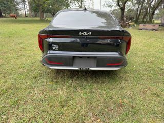 2026 Kia K4 EX - Exterior Rear Center Image