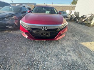 2018 Honda Accord Touring 2.0T - Exterior Front Center Image