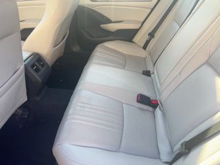 2018 Honda Accord Touring 2.0T - Interior Rear Seat Image