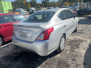 2019 Nissan Versa SV - Exterior Rear Right Corner Image