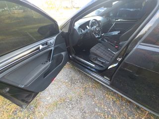 2017 Volkswagen Golf GTI S - Driver's Front Door Image