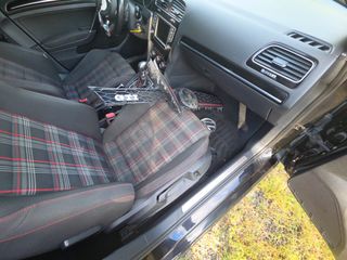 Vehicle Parts Image #2