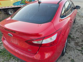 2012 Ford Focus SEL - Exterior Rear Right Corner Image