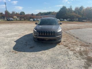 2017 Jeep Cherokee Altitude - Exterior Front Center Image
