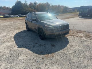 2017 Jeep Cherokee Altitude - Exterior Front Right Corner Image