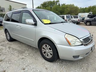 2012 Kia Sedona LX - Exterior Front Right Corner Image