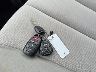 2012 Kia Sedona LX - Interior Steering Wheel With Keys Image
