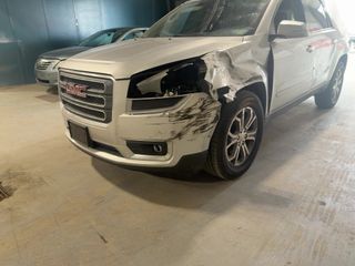 2016 GMC Acadia SLT - Exterior Front Left Corner Image