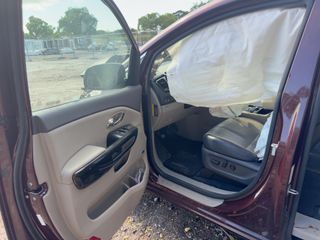 2017 Kia Sedona SX - Driver's Front Door Image