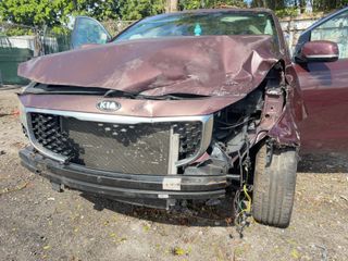 2017 Kia Sedona SX - Primary Damage Straight On Image
