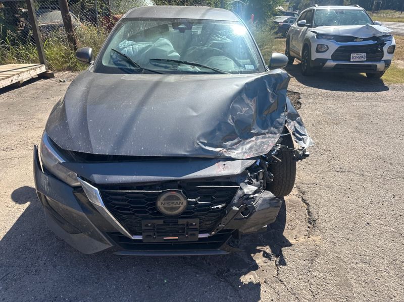 2020 NISSAN Sentra SV Xtronic CVT