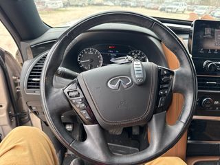 2023 INFINITI QX80 SENSORY AWD - Interior Steering Wheel With Keys Image