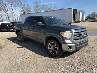 2015 Toyota Tundra SR5 5.7L V8 - Exterior Front Right Corner Image