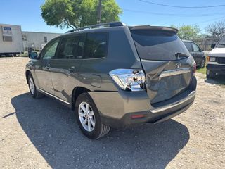 2012 Toyota Highlander Base V6 - Exterior Rear Left Corner Image