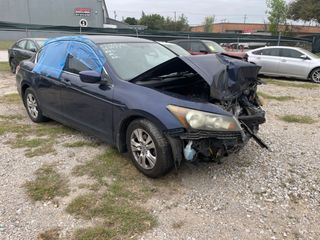 2010 Honda Accord 2.4 LX-P - Exterior Front Right Corner Image