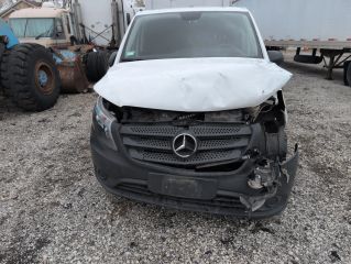 2022 Mercedes-Benz Metris - Exterior Front Center Image