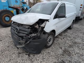 2022 Mercedes-Benz Metris - Exterior Front Left Corner Image