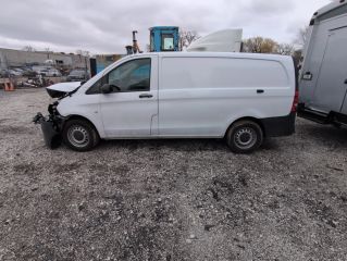 2022 Mercedes-Benz Metris - Exterior Side Driver Image