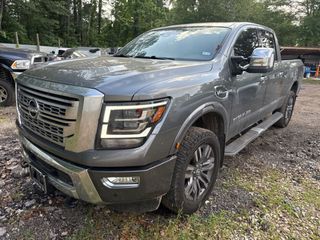 2023 Nissan TITAN XD Crew Cab Platinum Reserve 4x4 - Exterior Front Left Corner Image